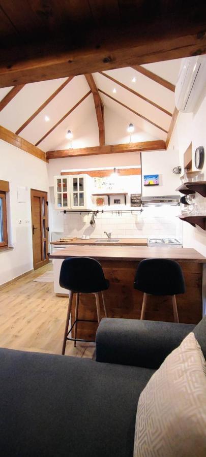 Tiny House Mm Apartman Zára Kültér fotó